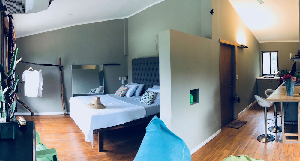 Sugar's Monkey - last minute hotel in Unknown City
