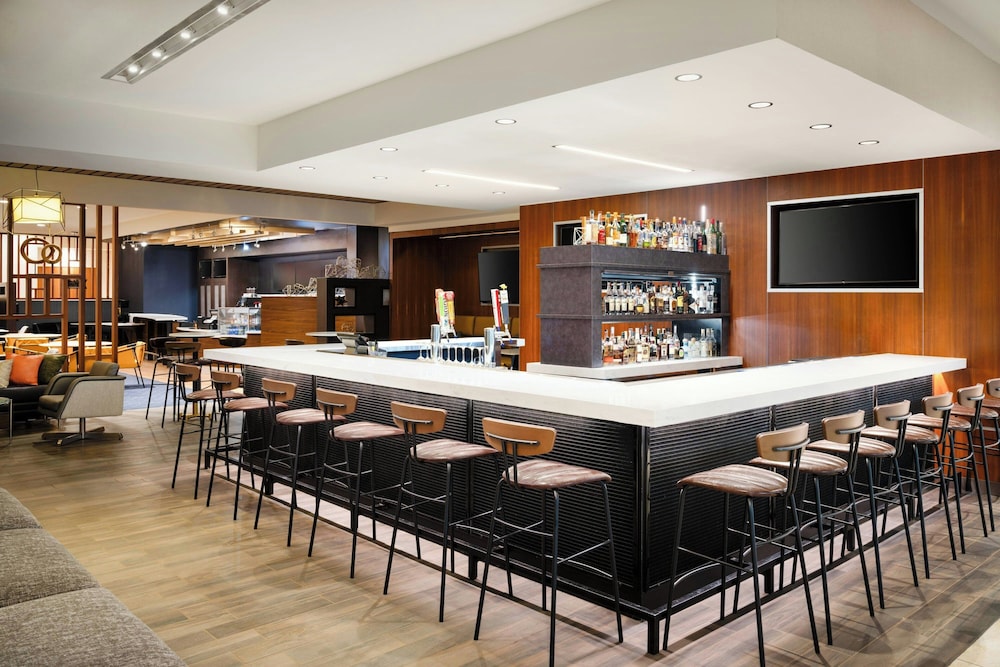 Courtyard by Marriott Charlotte City Center - photo 37
