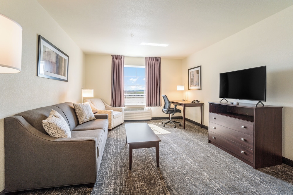 Cobblestone Hotel & Suites Newport - photo 13