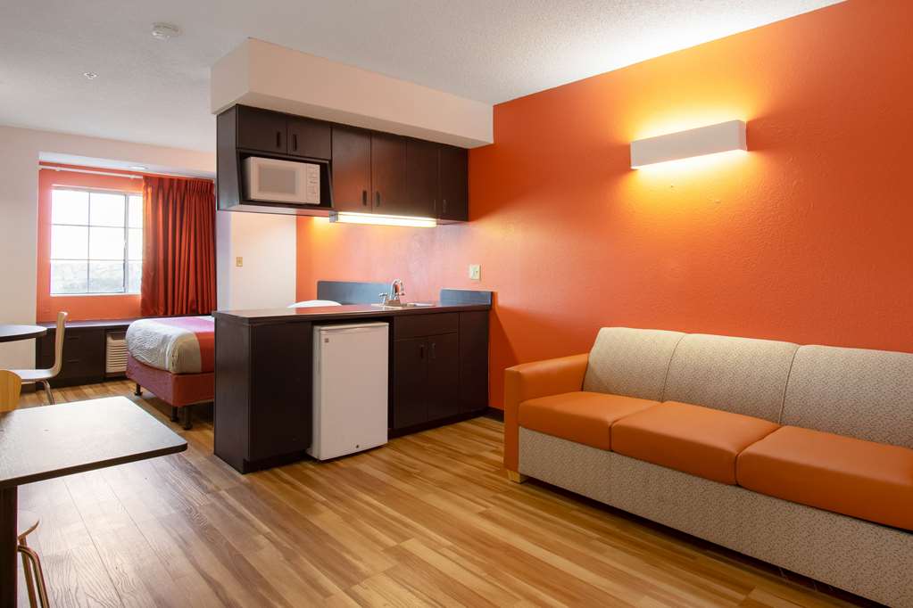Motel 6 El Paso TX Southeast - photo 12