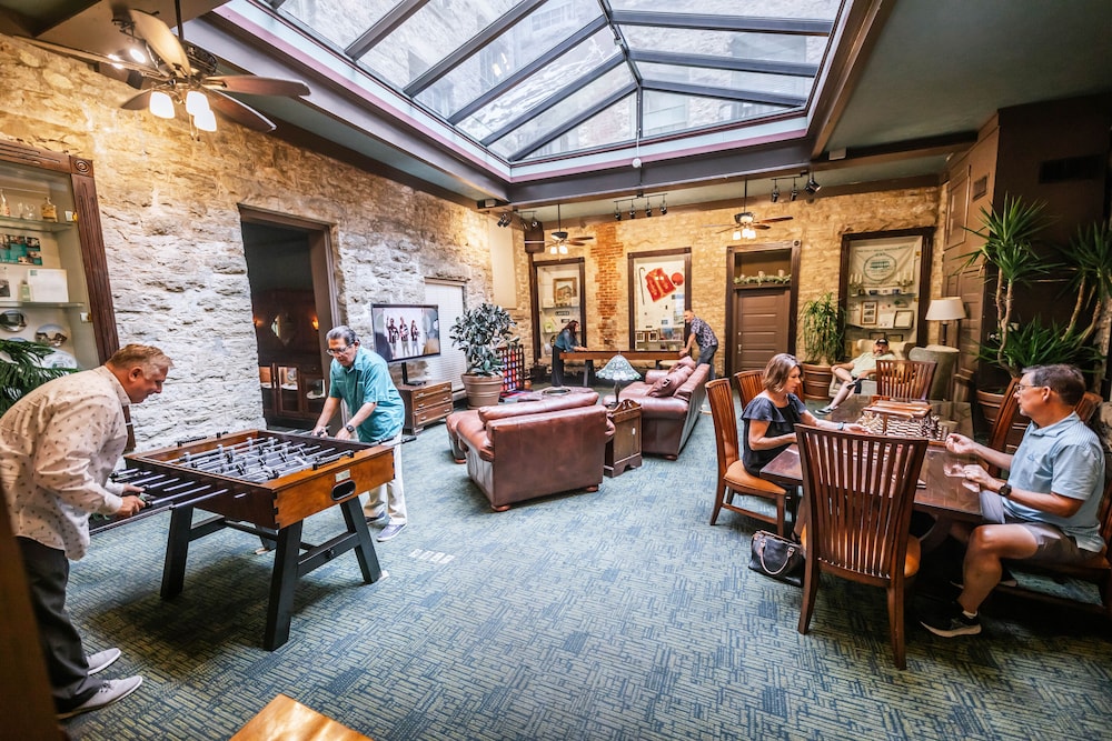 Basin Park Hotel and Spa - photo 45