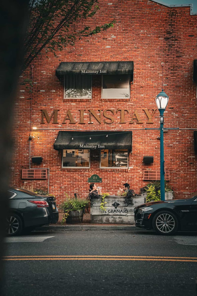 Mainstay Inn — hotel in Phoenixville