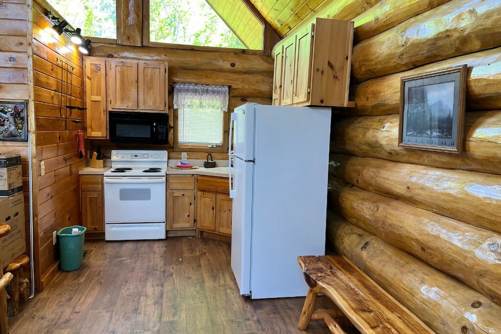Elkmont Views Cabin by Heavenly Views Resort - photo 7