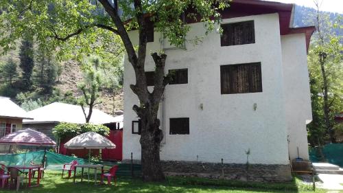 Forest Hill Resorts in Pahlgam, India