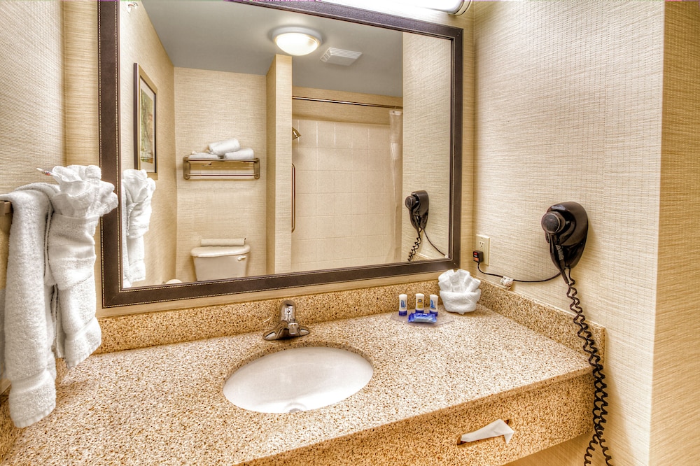 Fairfield Inn & Suites by Marriott Edmond - photo 14