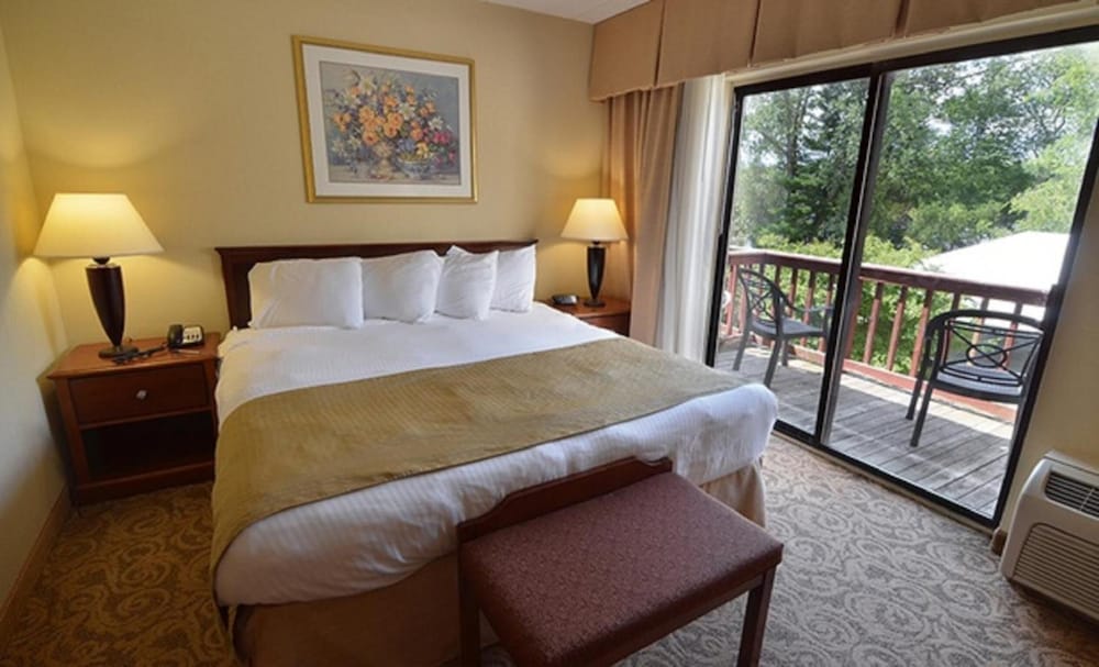 Sturbridge Host Hotel & Conference Center - photo 8