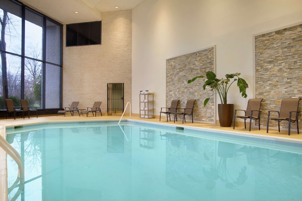 Doubletree by Hilton Somerset Hotel and Conference Center - photo 23