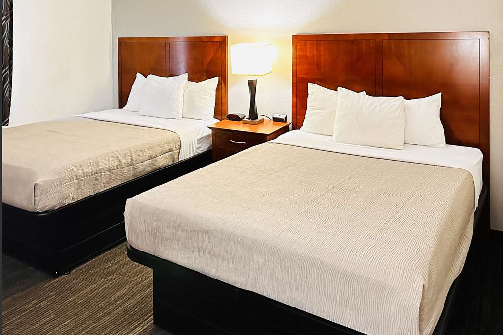 Quality Inn St. Paul Minneapolis Midway - photo 9
