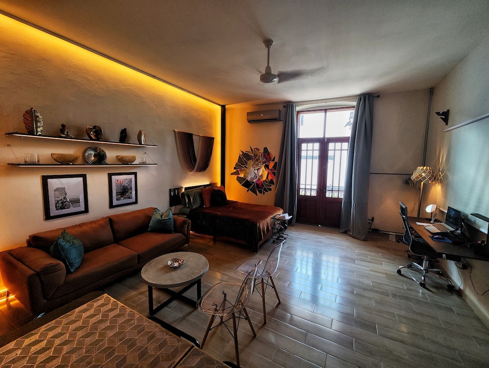 Golden Studio By Paradox - last minute hotel in Panama