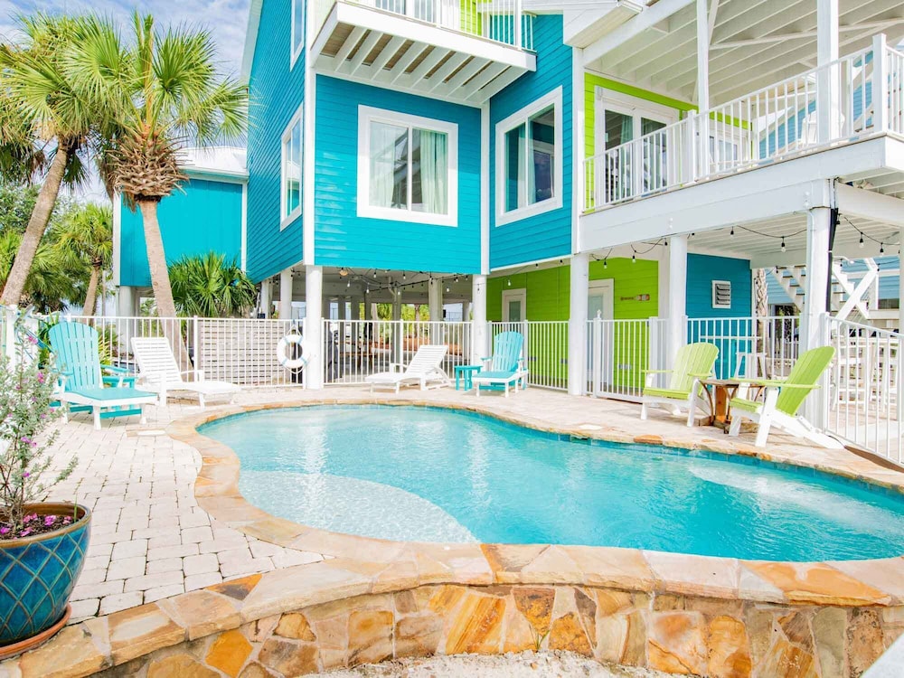 The Key Lime Cottage - featured photo