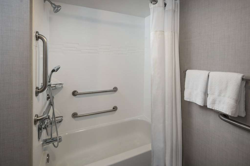 Sonesta ES Suites Fairfax Fair Lakes - photo 13