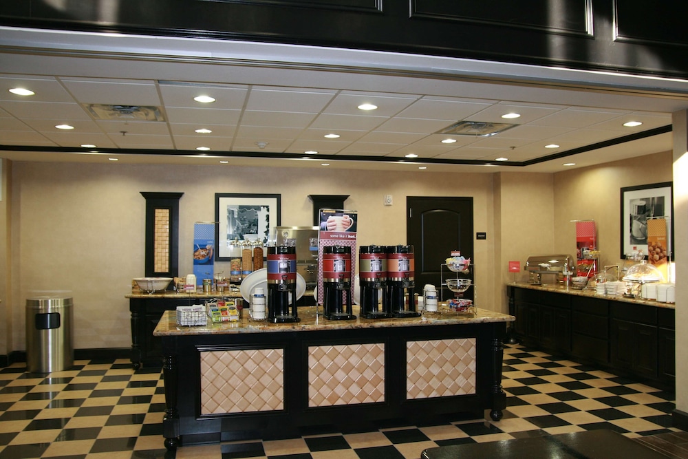 Hampton Inn & Suites Decatur - photo 39