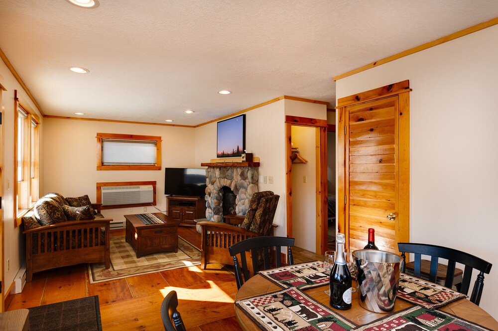 Cobble Mountain Lodge - photo 12