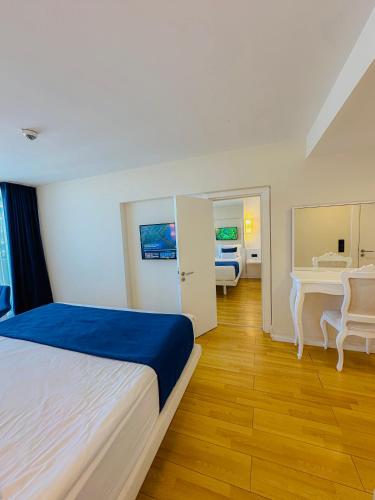 Seaside vip Hotel