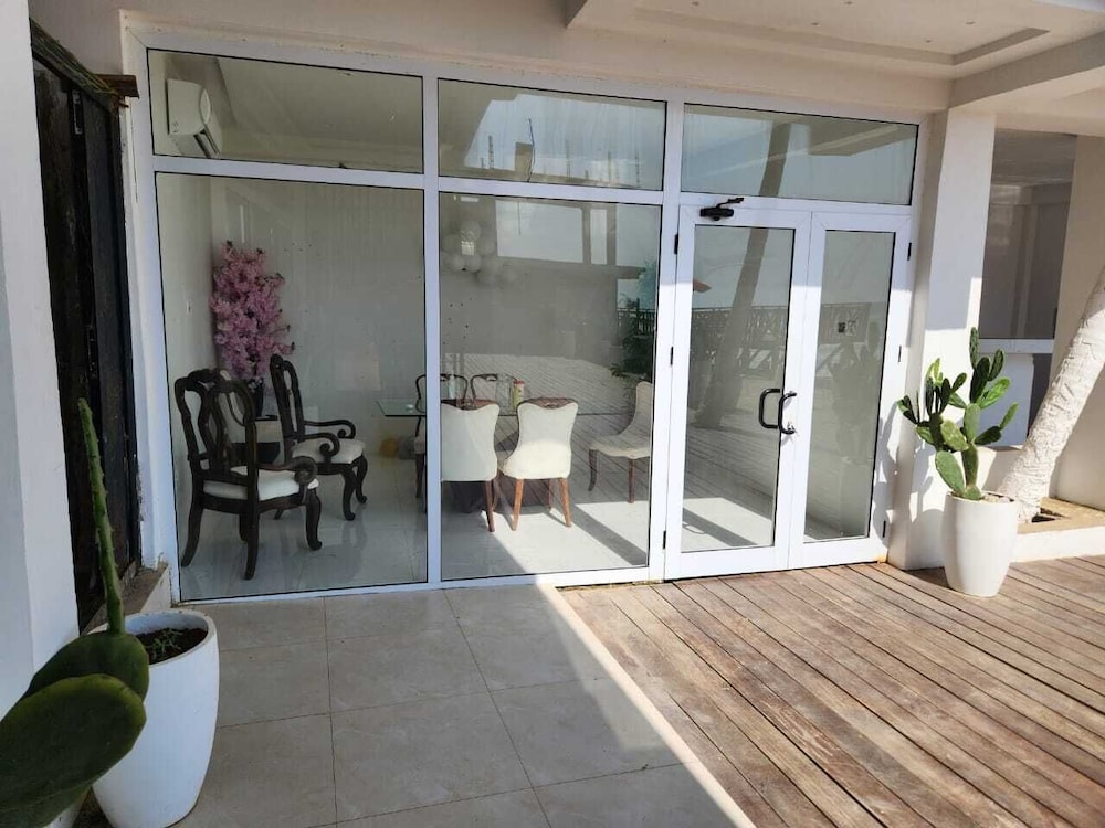 Kaylee Boutique Beach Resort Kokrobite in Unknown City, Ghana