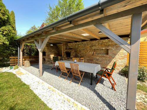 Iker Nyaraló Balatonfenyves — 4-Star Luxury Hotel in Balatonfenyves, Hungary