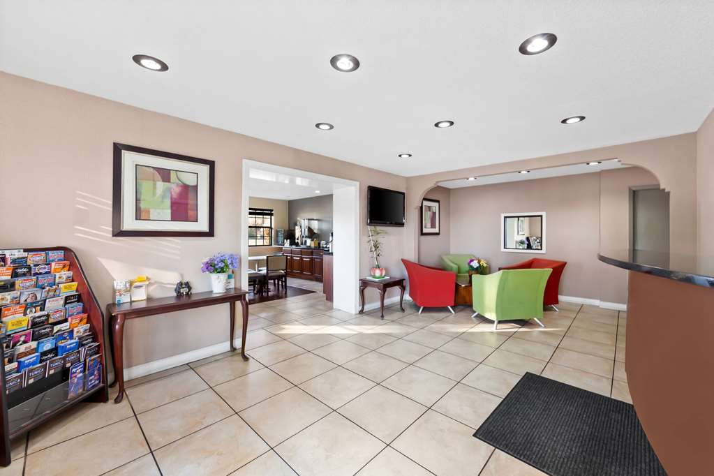 Days Inn by Wyndham Brownsville - photo 8