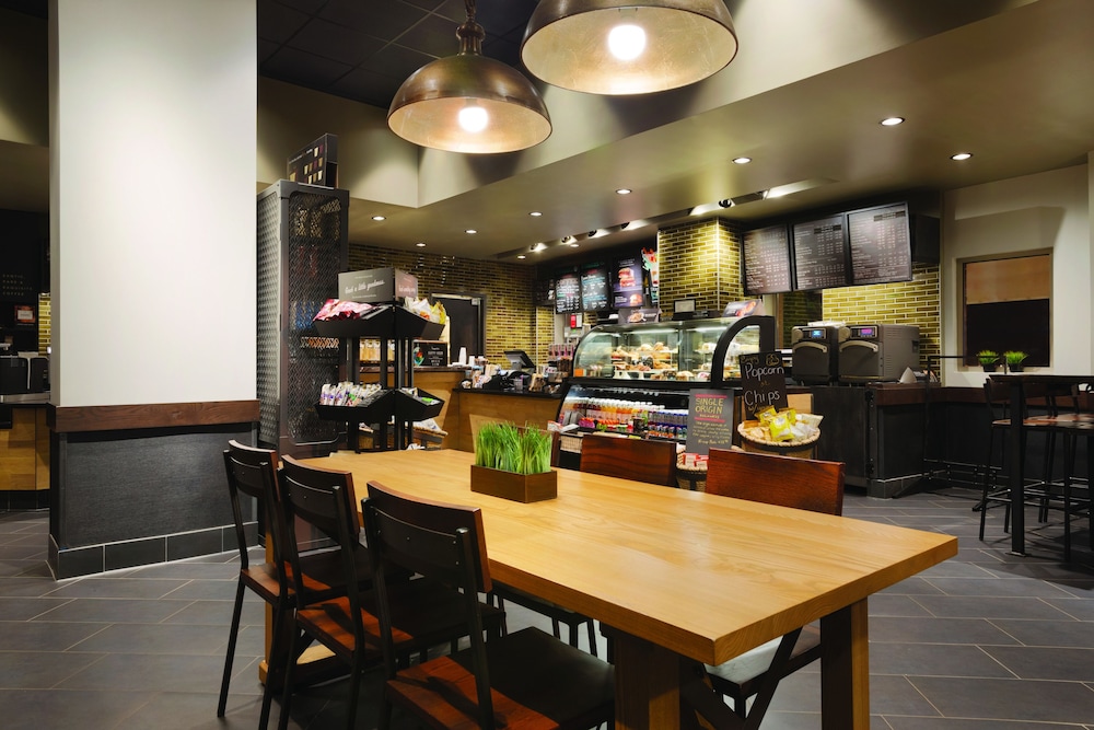 Embassy Suites by Hilton Atlanta at Centennial Olympic Park - photo 46