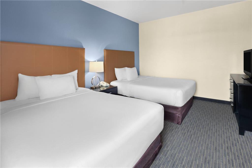 Days Inn by Wyndham Mackinaw City Bridgeview Area - photo 29