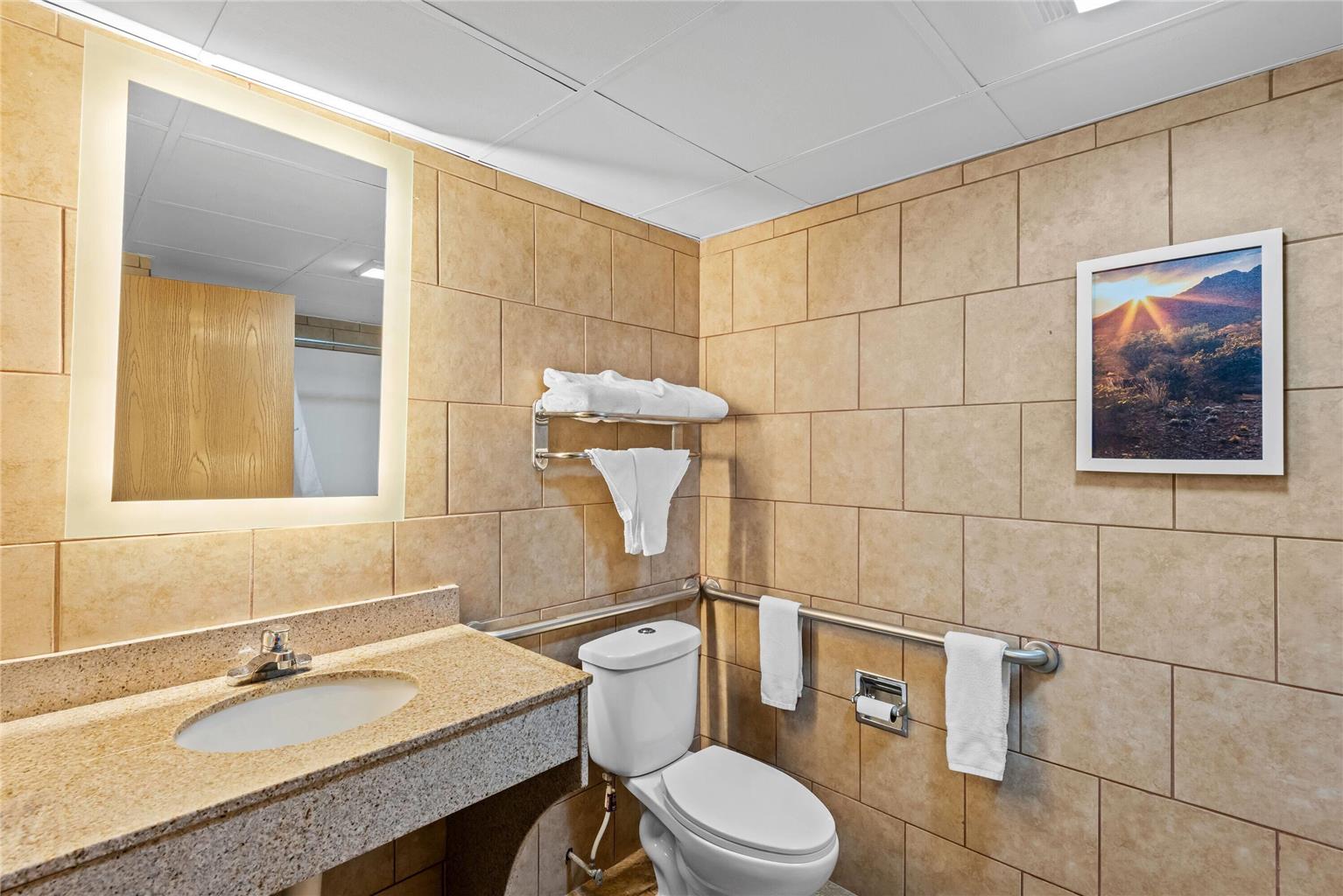 Days Inn by Wyndham Ames - photo 10