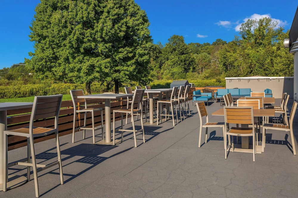 Courtyard by Marriott Rockaway Mount Arlington - photo 23