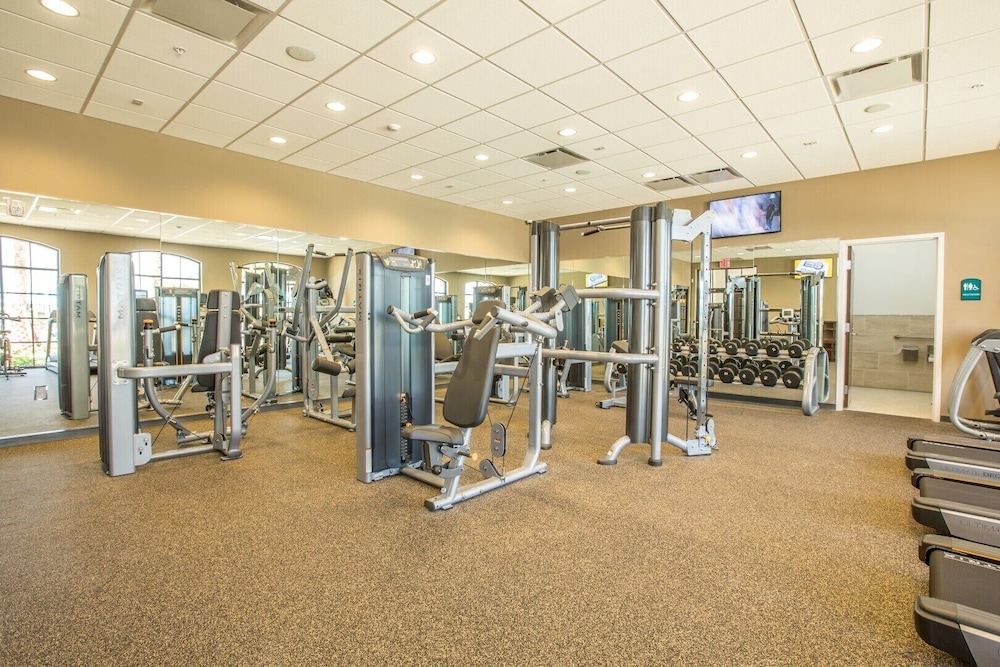 Beautiful Townhome With Splash Pool and Game Room - photo 7