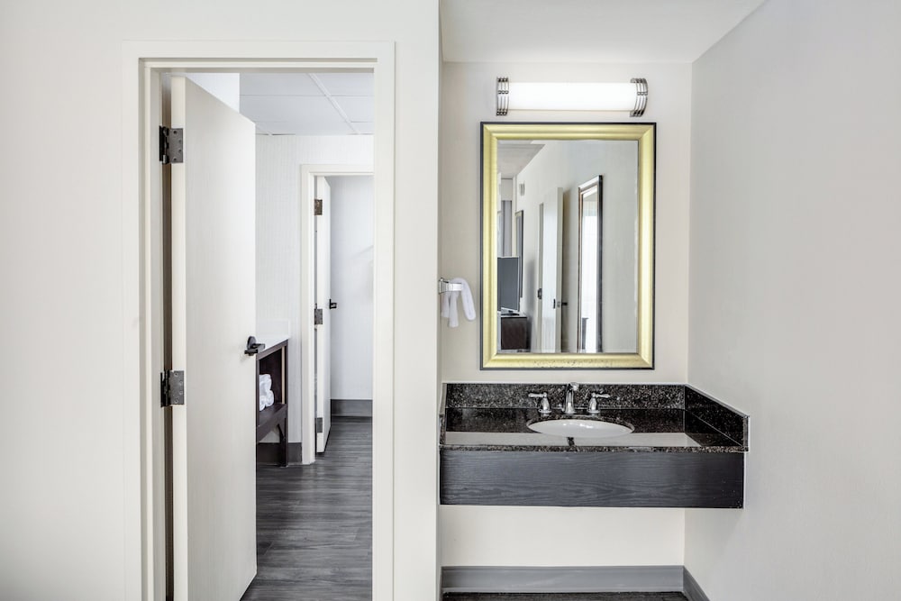 Holiday Inn Hotel & Suites Springfield I 44 by IHG - photo 26
