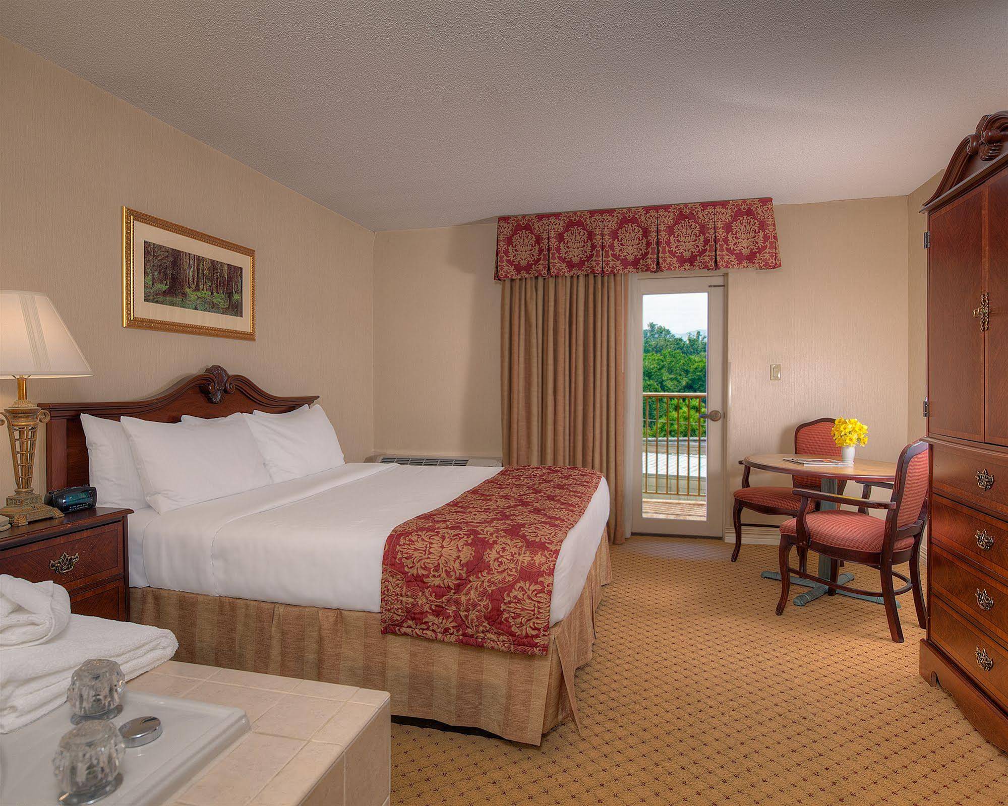 Music Road Inn - photo 6