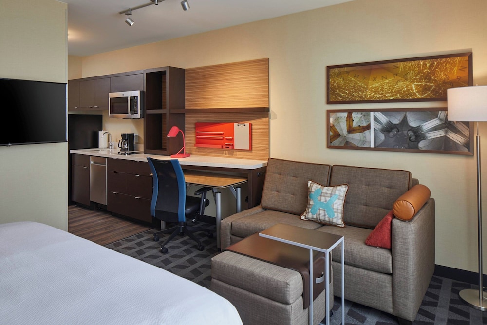 TownePlace Suites by Marriott Columbus North OSU - photo 10