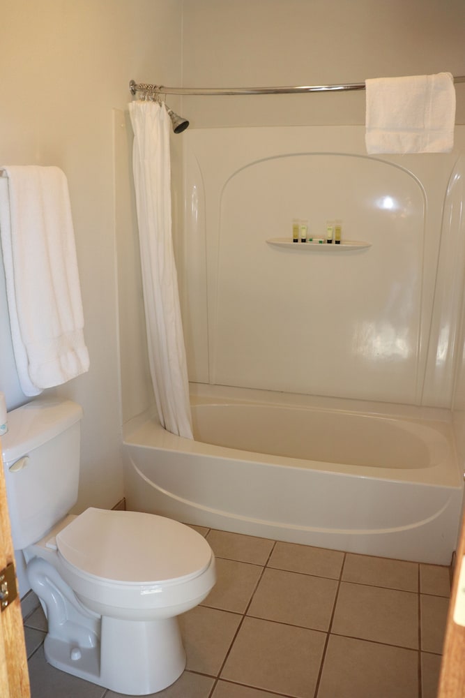 Yellowstone Valley Inn - photo 37
