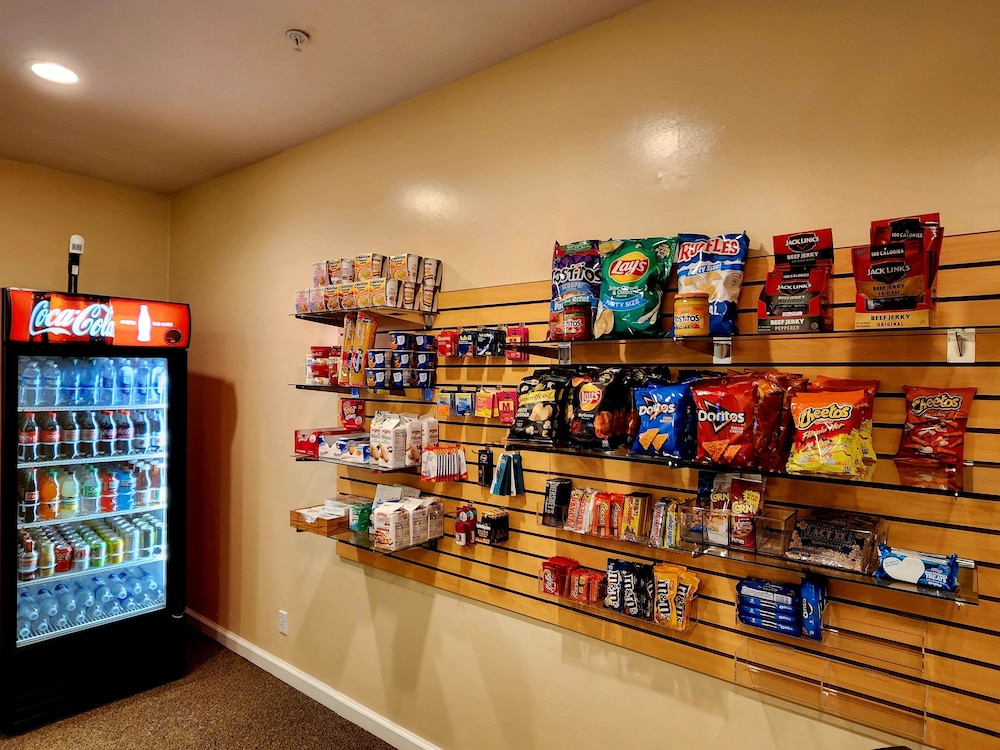 Chase Suite Hotel Newark Fremont - photo 29