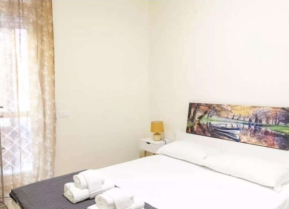Via delle Medaglie d'Oro — 4-Star Luxury Hotel in Rome, Italy