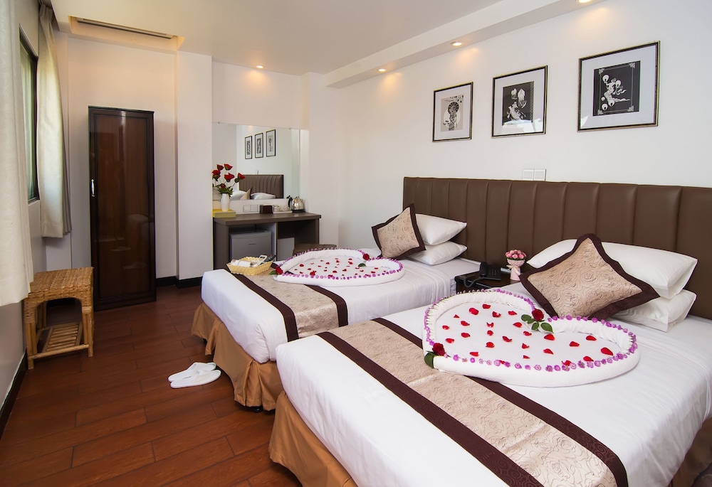 High Five Hotel - carbon neutral hotel in Yangon