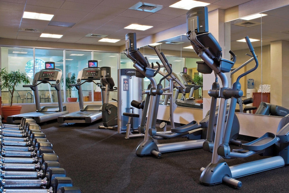 Courtyard Marriott Burlington Harbor - photo 23