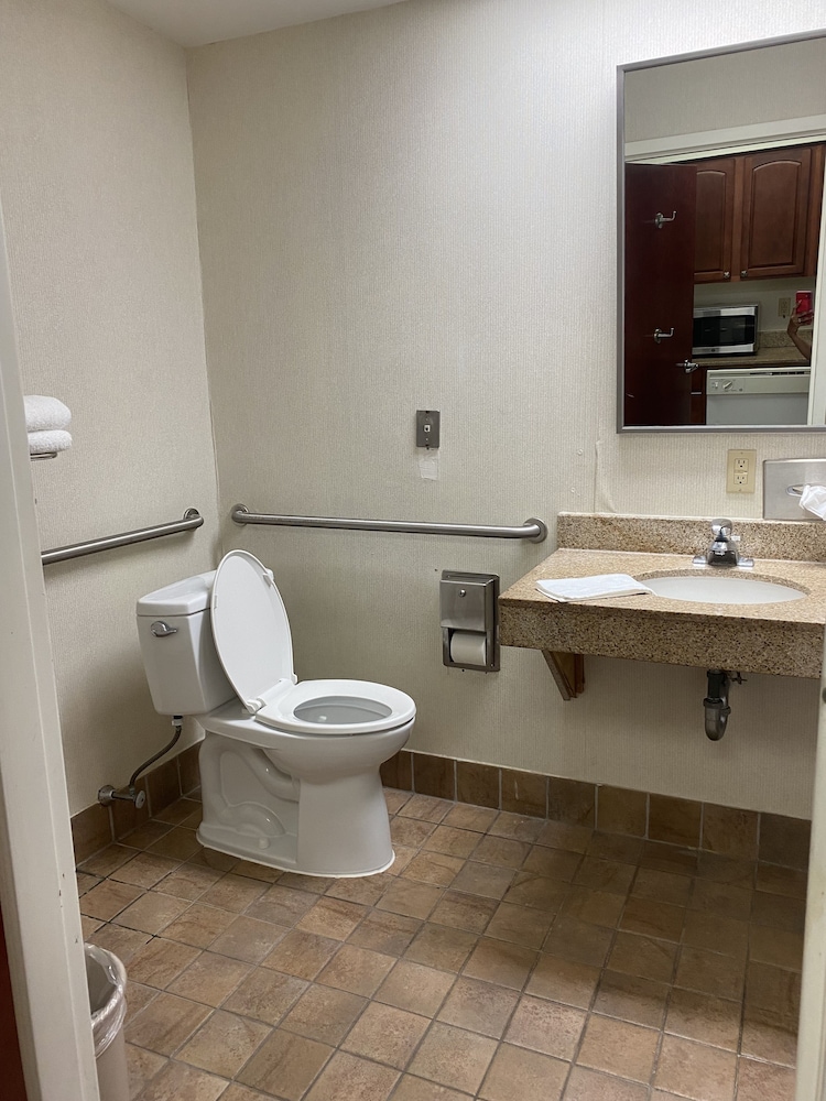 Best Western Plus Atlantic City West Extended Stay & Suites - photo 14