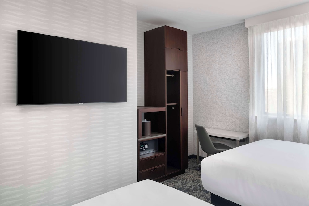 DoubleTree by Hilton Long Island City NY - photo 13