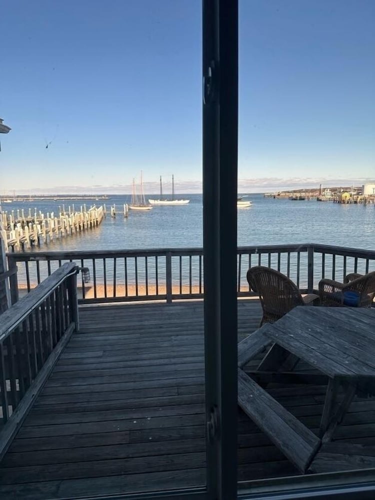 Vineyard Harbor Motel Private Beach - photo 395