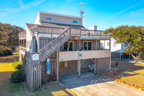 6013 Surf Shack - featured photo