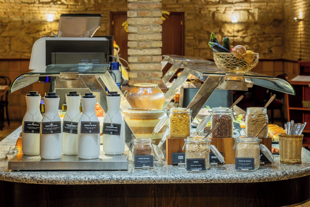 מזון ומשקאות