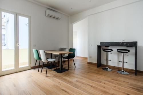 Cerlone 6 by Dimorra - last minute hotel in Naples
