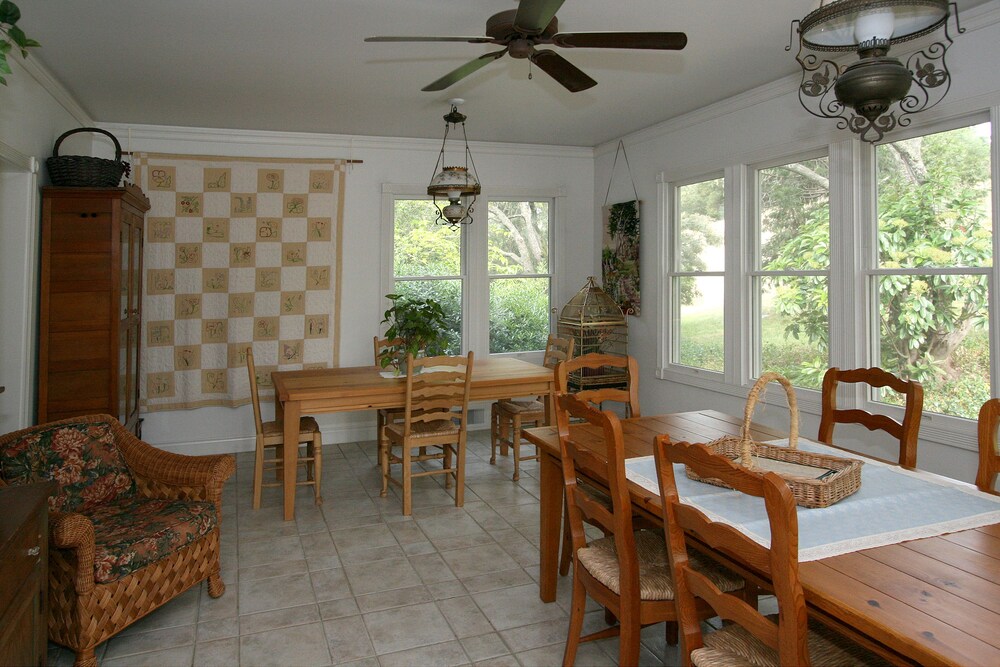 Belle de Jour Inn - photo 11