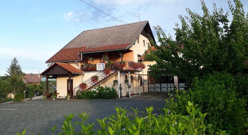 Family Puškarić in Slunj, Croatia
