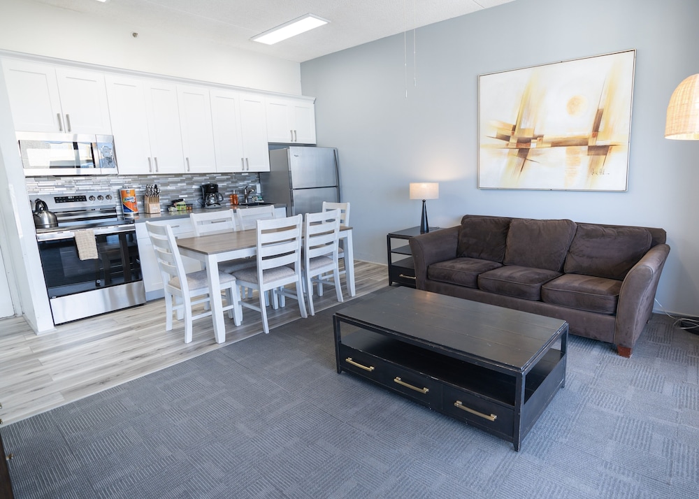 Waikiki Banyan Condo Located One Block From Waikiki Beach by Koko Resort Vacation Rentals - photo 80