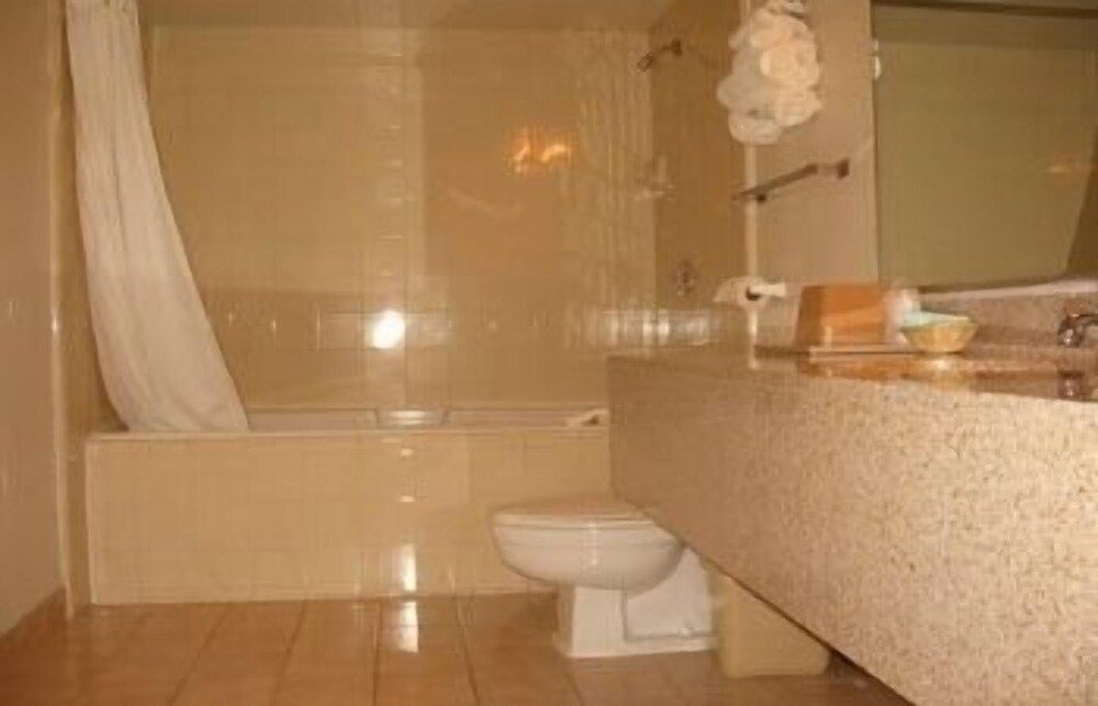 Heritage Inn Express Roseville - photo 11