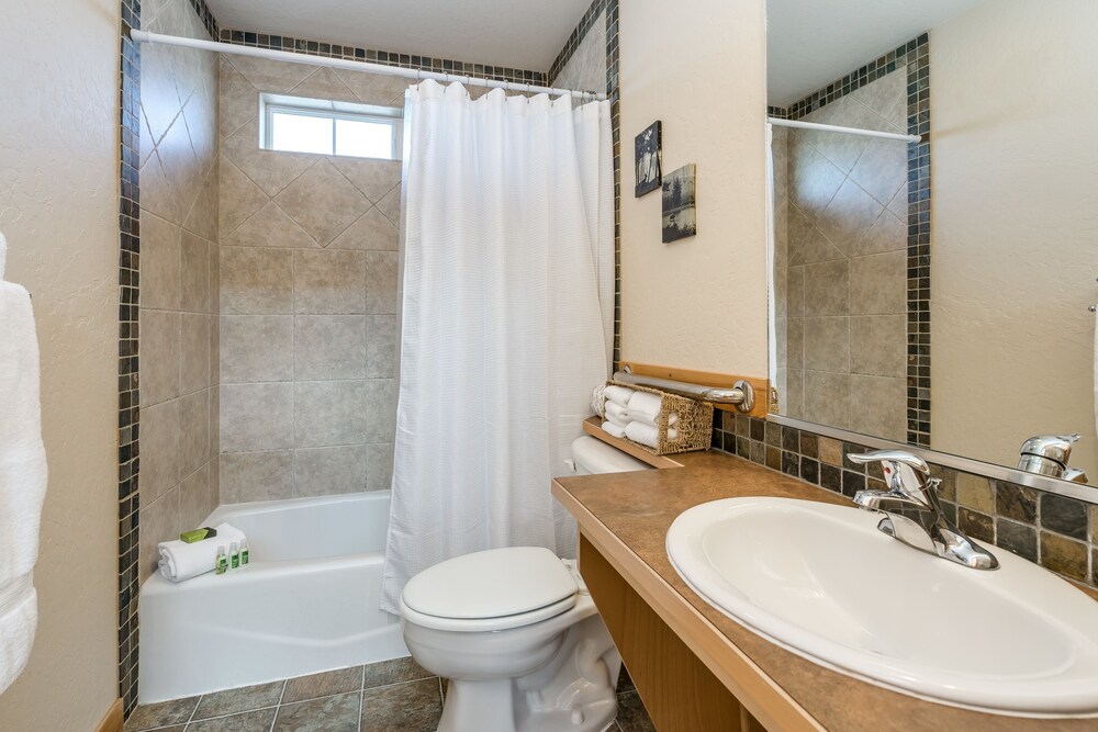 Dover Bay Resort - photo 29