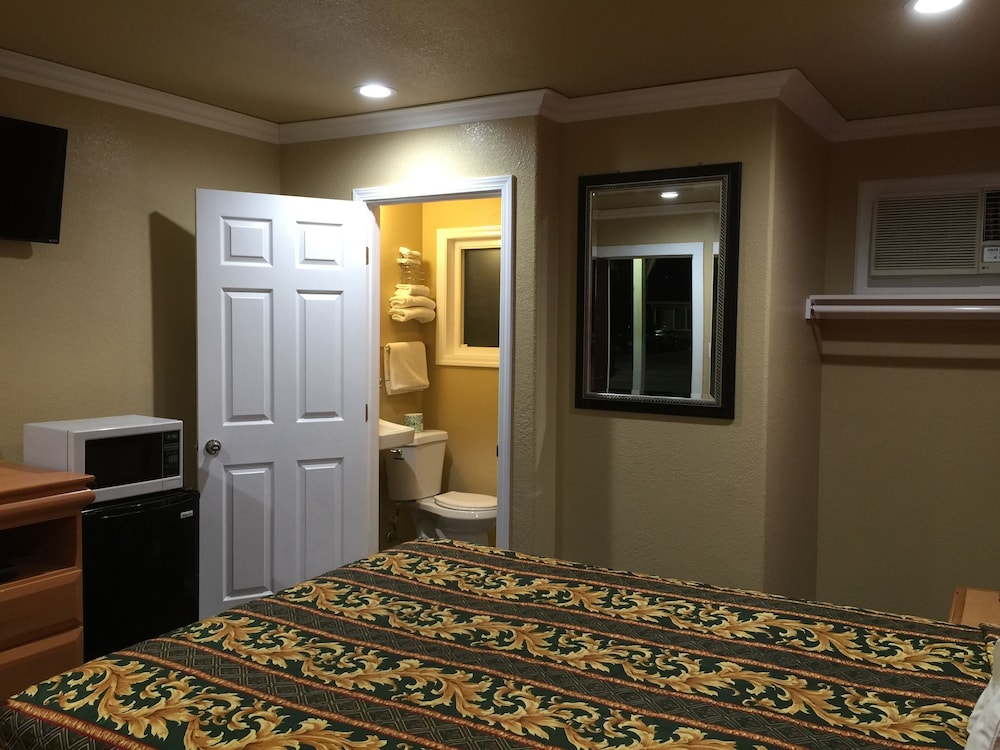 Colusa Motel - photo 5