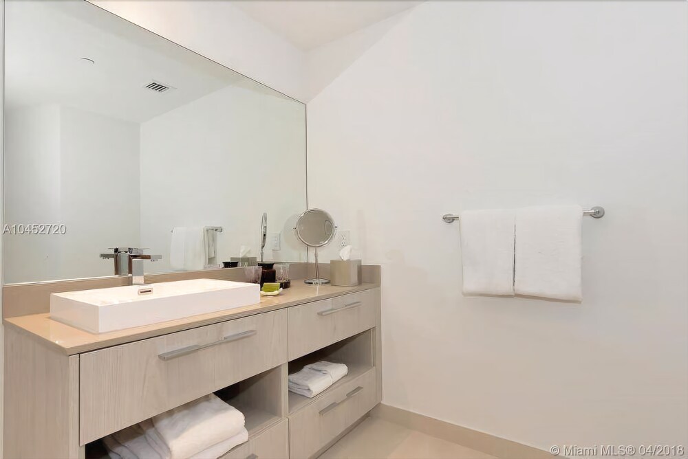 Ocean View 2 Bedrooms 2 Bathrooms @ Hyde Resort - photo 29