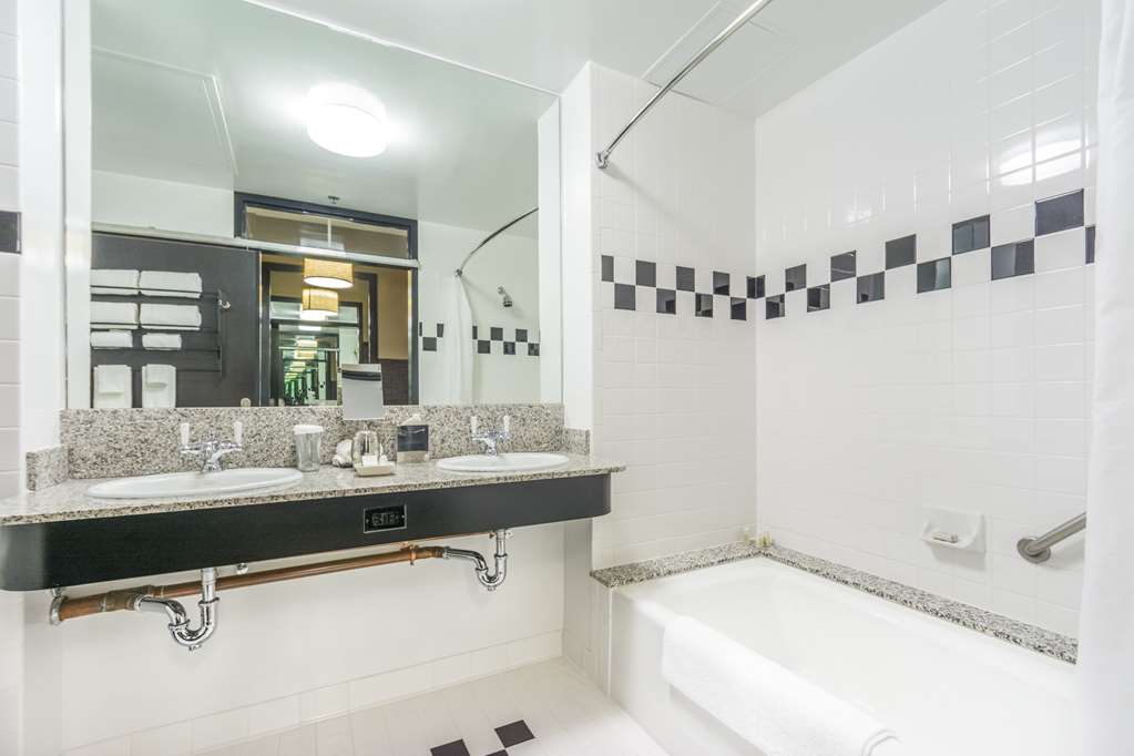 Proximity Hotel - photo 35