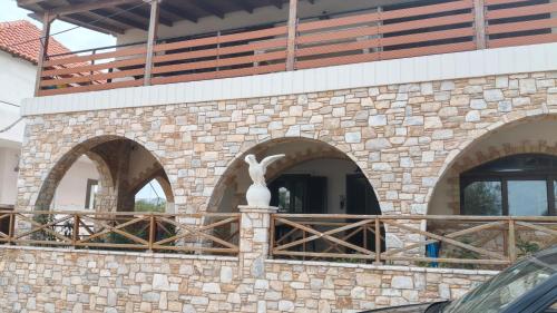 Stone house 2 — Artemida — photo 2