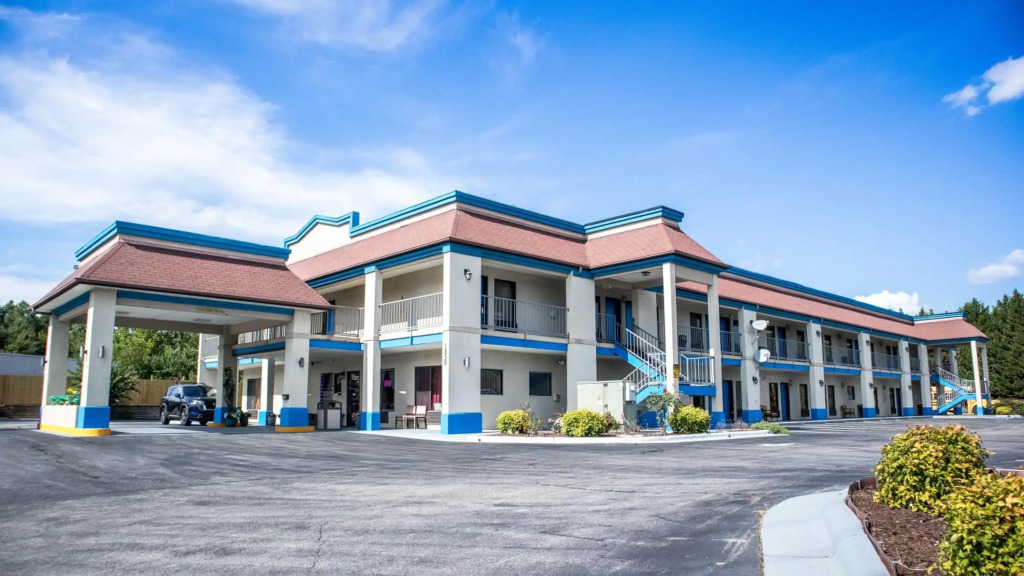 Executive Inn Yanceyville pet-friendly hotel Yanceyville